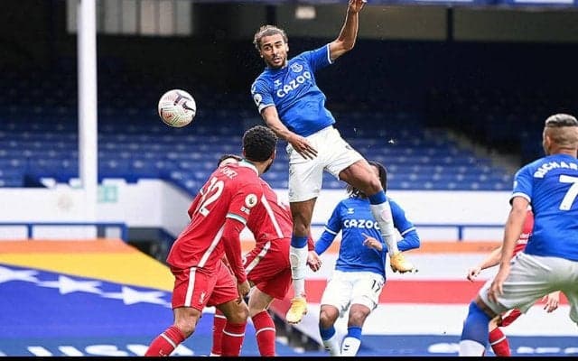 白熱のマージーサイド・ダービーは劇的ドロー決着!　サラーのクラブ100ゴールにC・ルーウィンが開幕5戦連発《プレミアリーグ》