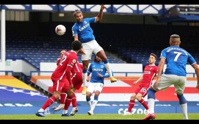 「負傷」「レッド」「VAR」...マージーサイド・ダービーで起こった3つの出来事とは