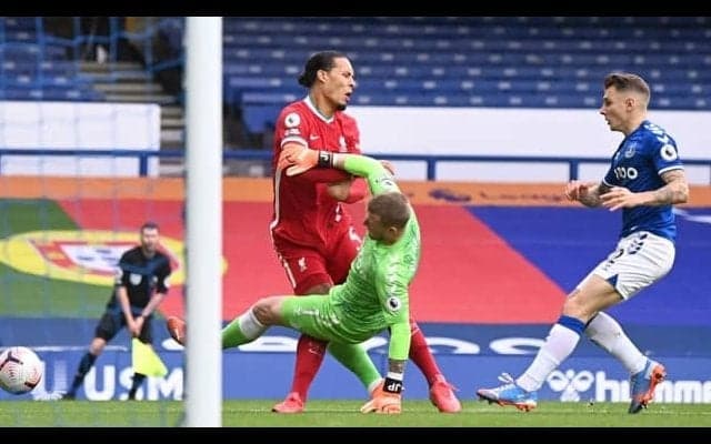 リヴァプールが早くも苦境に...ファンダイクが右膝前十字靭帯断裂で今季絶望か