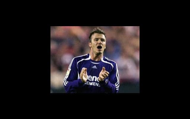 レアルでのラストシーズンのベッカムが見せた柔らかく可憐な直接FK【ビューティフル・フリーキック】