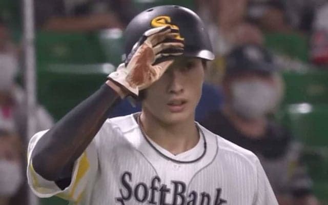 「一盗二盗三盗周盗」　鷹周東は出塁=本塁打？　球場を虜にした快足生還