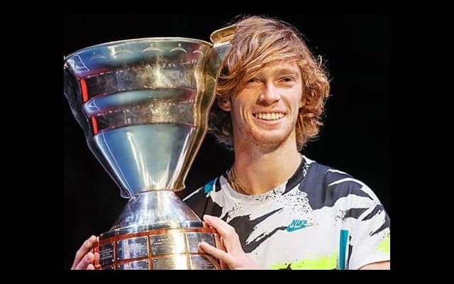  今季4勝目のルブレフ「幸せ」 