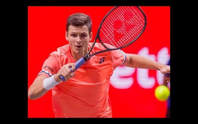  世界31位、食中毒で次戦欠場 