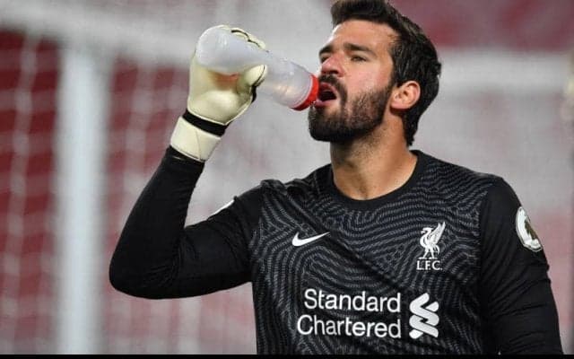 歴史的大敗とファン・ダイクの長期離脱で絶望のリバプールに朗報? 守護神アリソン早期復帰か