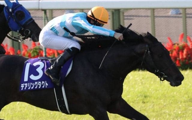 【秋華賞】松山「馬におめでとうと言いたい」史上初の無敗牝馬三冠達成！