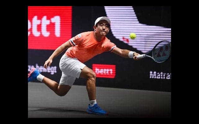  西岡良仁、快勝で初戦突破 