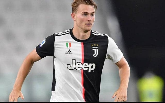 肩の手術を受けたデ・リフトが練習復帰、11月に実戦復帰か