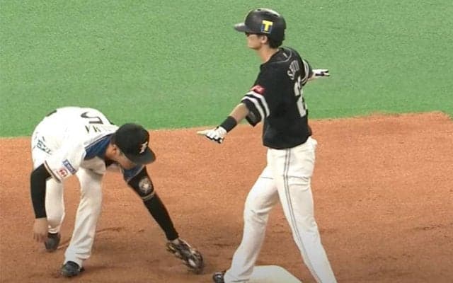 「既に異次元」10月17試合で14個目　鷹周東、誰も止められない節目の40盗塁