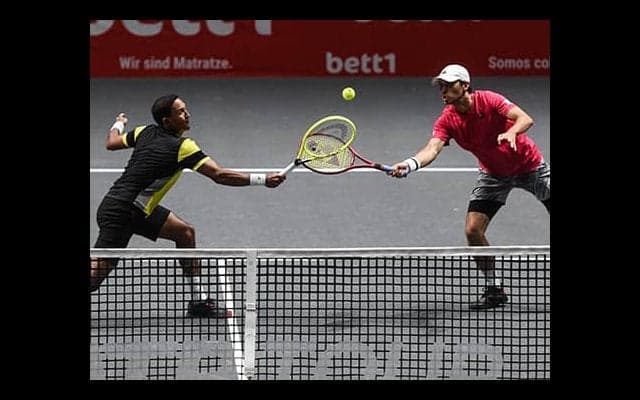  マクラクラン 快勝で初戦突破 