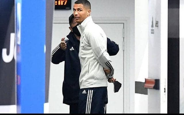 C・ロナウドは未だに新型コロナ陽性反応、バルサ戦に間に合うか