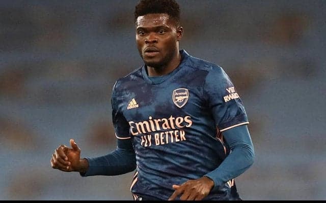 「本当にソリッドで、のびのびプレー」 アルテタ監督が移籍後初先発のトーマスを絶賛