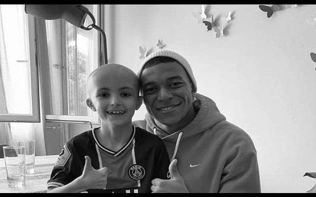 エムバペ、亡き友人にゴールを捧げていた「敬意を表したい」