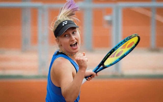 オーストラリアのテニス選手、隔離生活の後ようやく愛犬トーフと再会