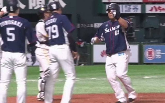 西武・中村、辻監督にバースデー白星贈る満塁弾「打席では考えていなかったですけど…」