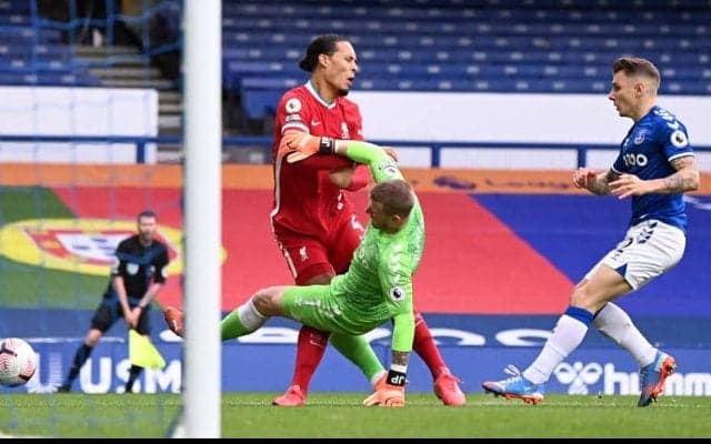 GKピックフォードにエバートンと対戦するサウサンプトン指揮官が言及「酷いタックルだった」