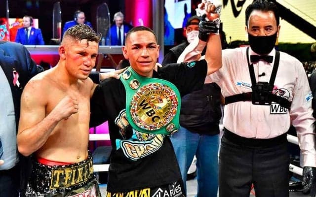 エストラーダ、同胞対決はダウン応酬の死闘　劇的決着に海外興奮「年間最高試合候補」