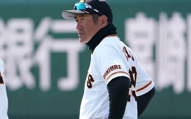 「やっぱり守備うまい」「奇跡の50歳」　巨人石井琢朗コーチの守備練習動画をファン絶賛