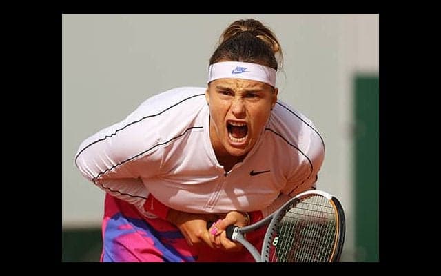  単複ストレート勝ちで決勝へ 