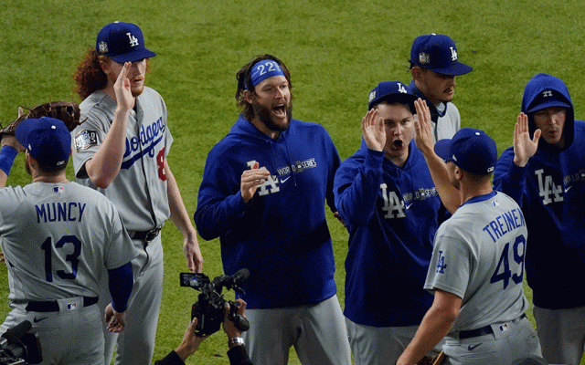 【MLB WS】ドジャースが32年ぶり世界一へ王手　カーショーPO13勝目＆最多207K、筒香は代打左飛