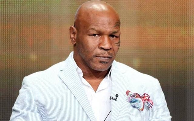 54歳タイソン、闘争心あふれる“鮮血柄Tシャツ”に海外反響「体がシャープになってる」