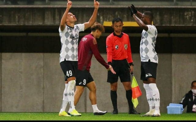 激しい点の取り合いとなった一戦は、ドウグラスの決勝弾で神戸が5試合ぶりの勝利！敗れた仙台は15試合未勝利に《J1》