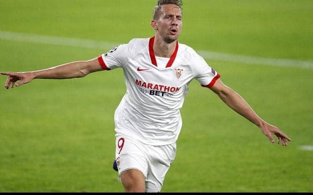 再三の決定機逸もデ・ヨング弾で勝ち切ったセビージャが今季GS初勝利!《CL》