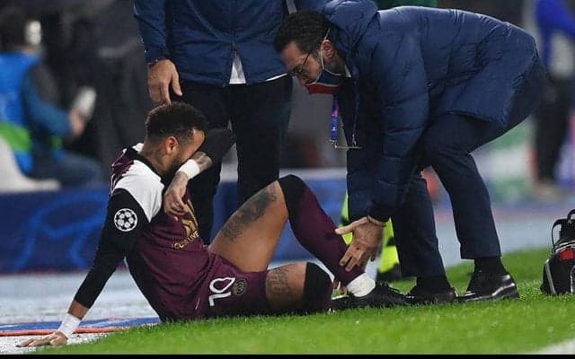 負傷交代ネイマールの状態は…？ トゥヘル「重傷じゃなければ良いが」