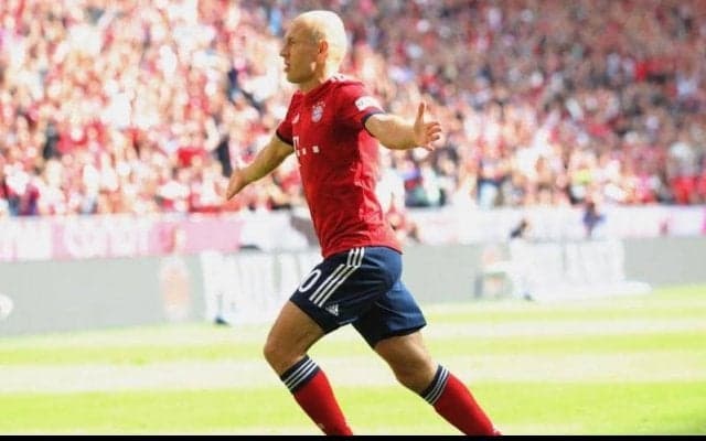 相手のミスを見逃さないロッベンの容赦ないゴラッソ【インクレディブル・ゴールズ】