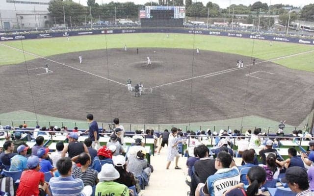 日ハム2軍、サインボールを来場者抽選でプレゼント　DJチャス。「笑顔で終わろう」