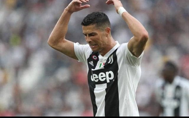 C・ロナウドが投稿で炎上、メッシとの対決お預けでPCR検査に不満