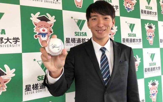 ロッテ、192cmドラ4河村に指名挨拶　武器は150km直球とフォーク「投手陣のピースに」