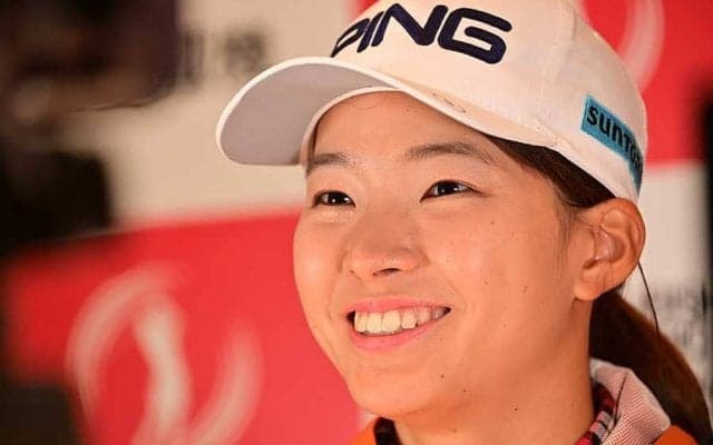 渋野日向子、ホールインワン達成も苦笑いのワケ「持ってるって言いたいんですけど…」