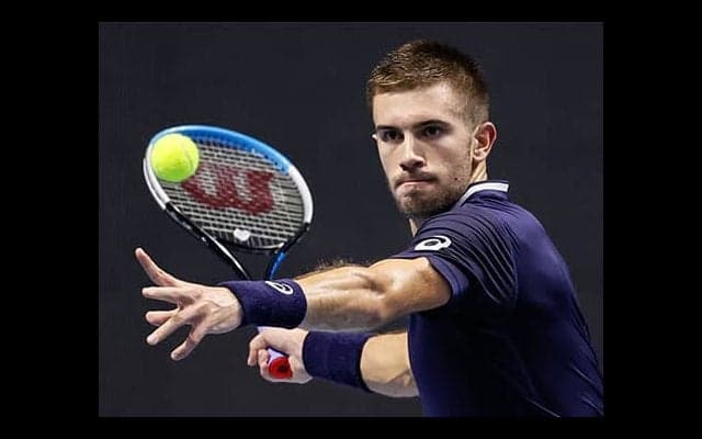  「タフ」チョリッチが初戦突破 