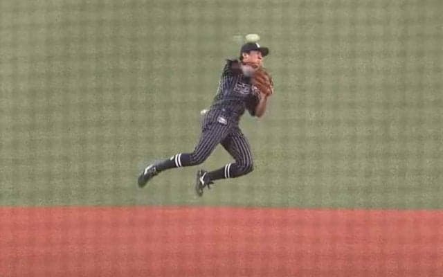「想像以上にすごくて声出た」　オリ19歳内野手の“空中浮遊スロー”にファン驚愕