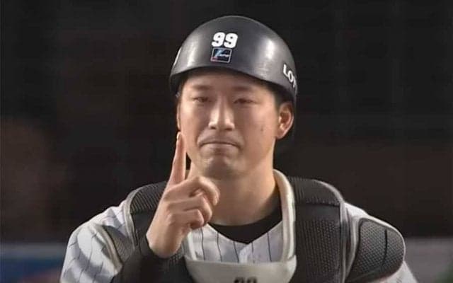 「これはドヤ顔…」ロッテ柿沼、鬼肩スローで周東を刺した表情にファン注目