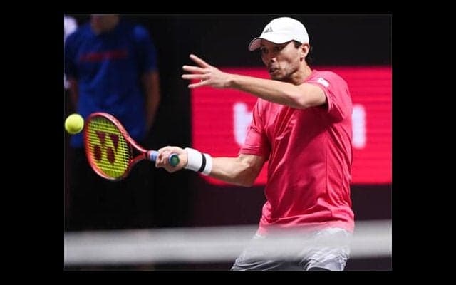  マクラクラン組 パリ初戦敗退 