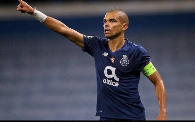 ペペがポルトと2023年まで契約延長!　40歳の節目で現役引退か