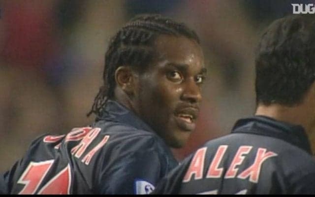 スカッとゴール！アフリカ大陸屈指の天才MFオコチャのゴールネットに突き刺さる荒々しいミドルシュート