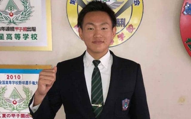 ロッテ、育成3位の開星高・山本に指名挨拶　力自慢の外野手「指名ないと諦めていたが…」