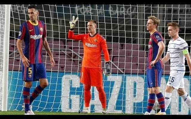 デ・ヨングの“CB起用” D・キエフ戦でのクーマンの戦術は上手くいかず