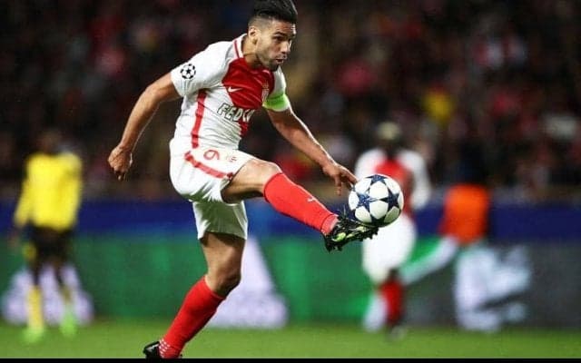 ファルカオが見せた絶対にセーブできないカーブシュート【インクレディブル・ゴールズ】