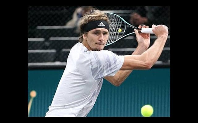  ズベレフ 3時間の熱戦制し8強 