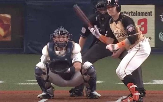 「バスターの飛距離じゃない笑」　ハム杉谷の“してやったり打”にファン称賛