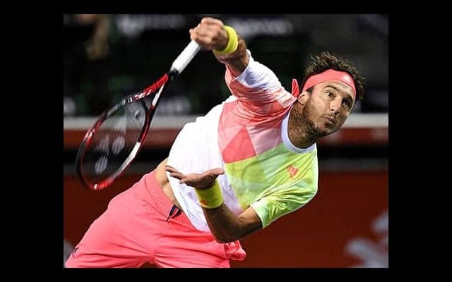  同胞の最終戦初出場を祝福 