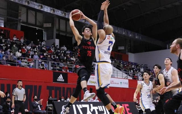 A東京が滋賀に2点差で勝利…小酒部がキャリア初の2ケタ得点を記録