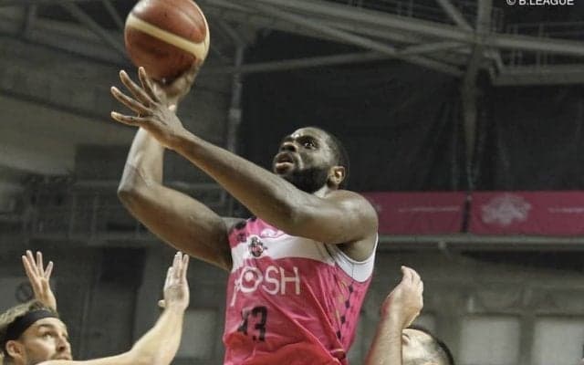 秋田がホームで大阪との接戦に勝利…アレックス・デイビスがゲームハイの19得点を挙げチームをけん引