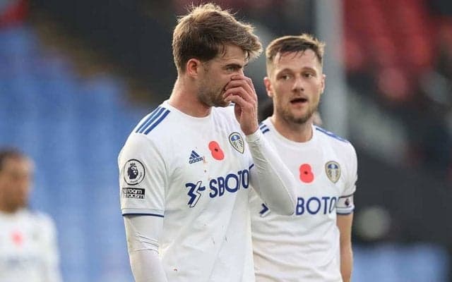 英プレミアでゴール取り消し　“腕オフサイド”のVARに非難殺到「冗談としか思えない」