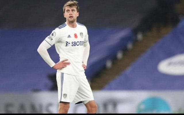 「不条理」「本当に不快」「フットボール史上最悪」…リーズFWバンフォードへのVARオフサイド判定に苦情殺到