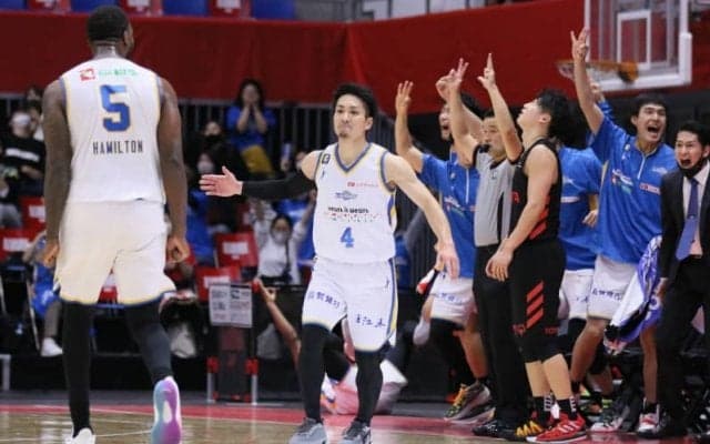 キャリアハイの活躍でA東京を撃破した滋賀の狩俣昌也…「リーグを代表するチームに勝ててうれしい」