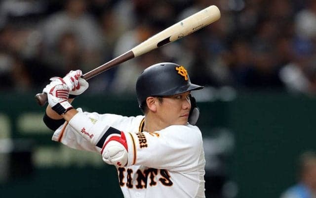 “戦友2人”からの祝福にWピース！　巨人坂本の無邪気さに「大好きが止まらない」